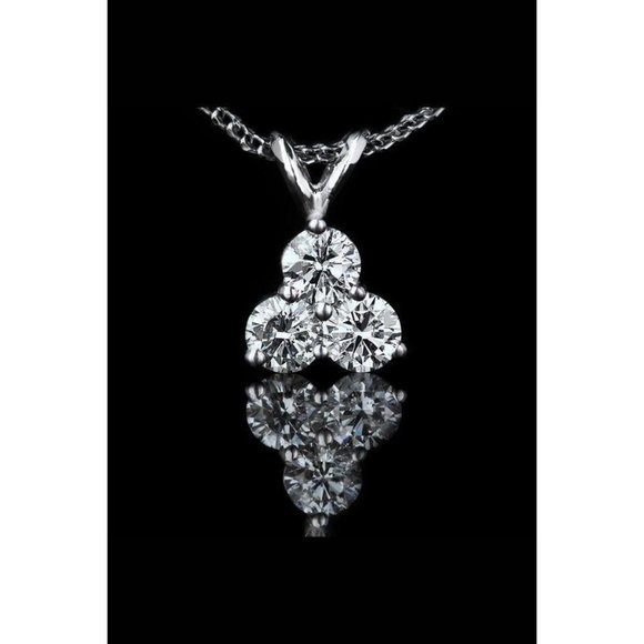 carat round cut three stone diamond pendant